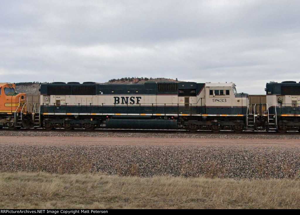 BNSF 9833